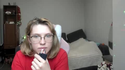 Snapshot of reginasmilee chatting on January 11, 2025, 6:01 pm Regina online show from January 11, 2025, 6:01 pm