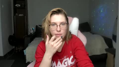 Snapshot of reginasmilee chatting on January 13, 2025, 6:38 am Regina online show from January 13, 2025, 6:38 am