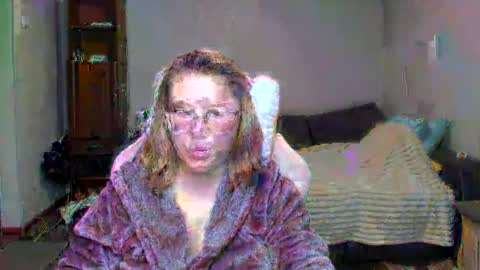 Snapshot of reginasmilee chatting on January 17, 2025, 6:33 pm Regina online show from January 17, 2025, 6:33 pm