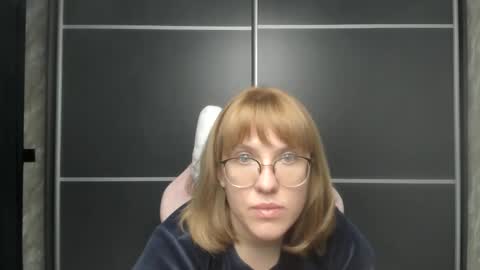 Snapshot of reginasmilee chatting on February 1, 2025, 6:51 pm Regina online show from February 1, 2025, 6:51 pm