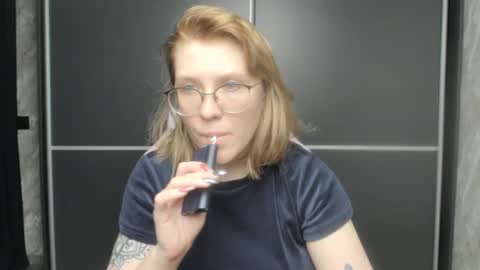 Snapshot of reginasmilee chatting on February 2, 2025, 6:31 pm Regina online show from February 2, 2025, 6:31 pm
