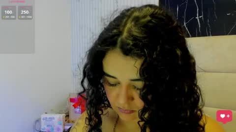 reginavegaa online show from June 5, 2026, 11:38 am