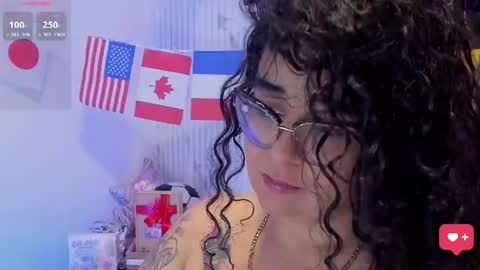 reginavegaa online show from June 12, 2026, 11:42 am