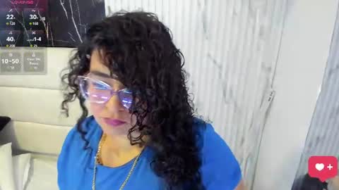Snapshot of reginavegaa chatting on August 5, 2026, 11:35 am reginavegaa online show from August 5, 2026, 11:35 am
