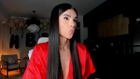 Snapshot of reichel_gray chatting on May 12, 2026, 2:30 am REICHEL online show from May 12, 2026, 2:30 am