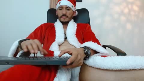  REIKO  online show from December 28, 2024, 6:29 pm