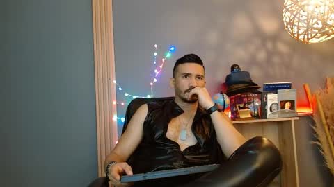   REIKO  online show from March 26, 2026, 2:55 pm