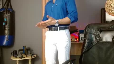   REIKO  online show from May 6, 2026, 2:55 pm
