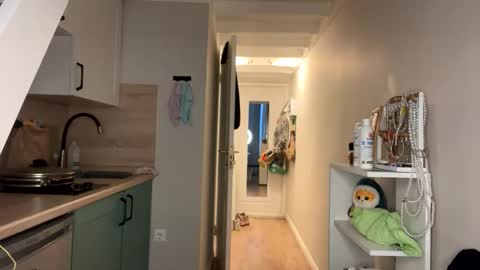 Snapshot of reilbelll chatting on October 1, 2025, 2:23 pm Bell online show from October 1, 2025, 2:23 pm