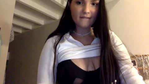 Snapshot of reilbelll chatting on October 11, 2025, 12:32 am Bell online show from October 11, 2025, 12:32 am