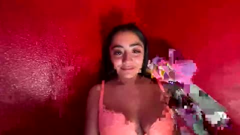 reinaassss online show from April 23, 2026, 12:40 pm