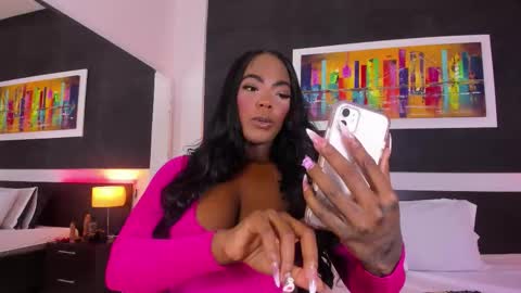 Snapshot of reinamiah chatting on September 18, 2025, 3:52 am Miah online show from September 18, 2025, 3:52 am