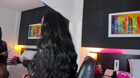 Snapshot of reinamiah chatting on September 19, 2025, 3:52 am Miah online show from September 19, 2025, 3:52 am