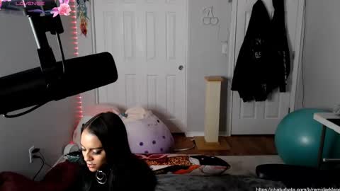 remidarklace online show from January 19, 2025, 11:01 am