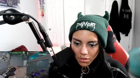 remidarklace online show from January 27, 2025, 5:37 pm