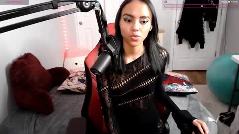 remidarklace online show from February 2, 2025, 7:41 am