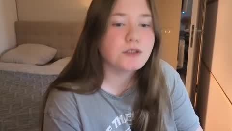 Snapshot of remirann_ chatting on October 20, 2025, 3:01 pm Ann OF - remirann21 online show from October 20, 2025, 3:01 pm