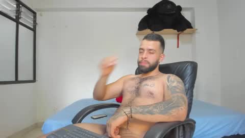 Snapshot of remy_sten chatting on January 21, 2025, 9:15 pm Rmy Steen online show from January 21, 2025, 9:15 pm