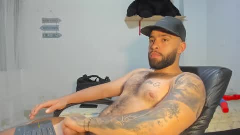 Snapshot of remy_sten chatting on February 2, 2025, 3:21 am Rmy Steen online show from February 2, 2025, 3:21 am