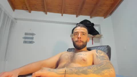 Snapshot of remy_sten chatting on February 18, 2025, 1:43 am Rmy Steen online show from February 18, 2025, 1:43 am