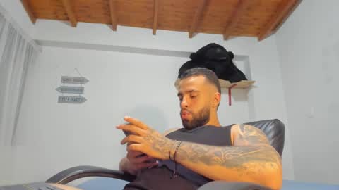 Snapshot of remy_sten chatting on February 22, 2025, 12:38 am Rmy Steen online show from February 22, 2025, 12:38 am