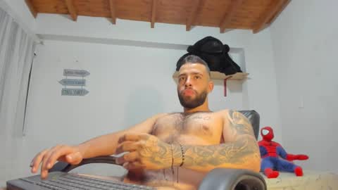 Snapshot of remy_sten chatting on March 3, 2025, 12:15 am Rmy Steen online show from March 3, 2025, 12:15 am