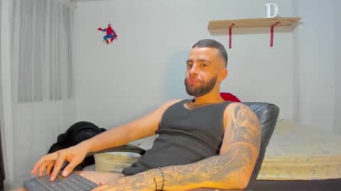 Snapshot of remy_sten chatting on September 10, 2025, 1:16 am Rmy Steen online show from September 10, 2025, 1:16 am