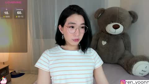 Snapshot of ren_yoonn chatting on May 27, 2026, 4:53 am Ren online show from May 27, 2026, 4:53 am