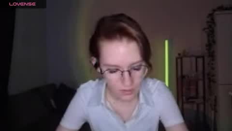 Claire online show from April 22, 2026, 6:20 pm