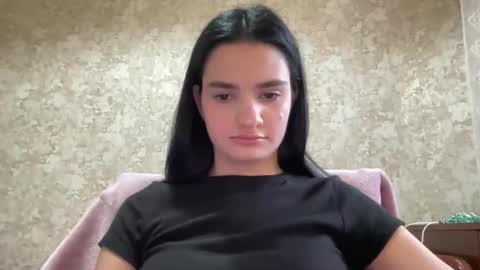 Renata online show from September 15, 2025, 12:05 pm