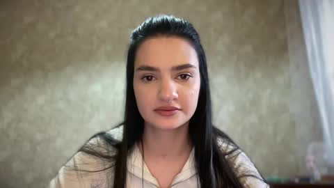 Renata online show from September 17, 2025, 11:01 am
