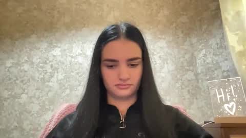 Renata online show from October 16, 2025, 12:06 pm