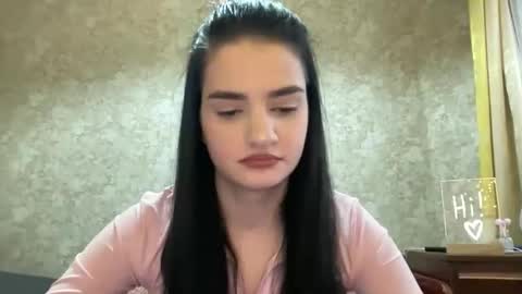 Renata online show from October 21, 2025, 9:43 am