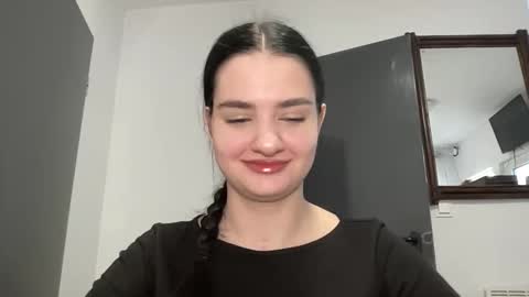 Renata online show from February 15, 2026, 11:52 am