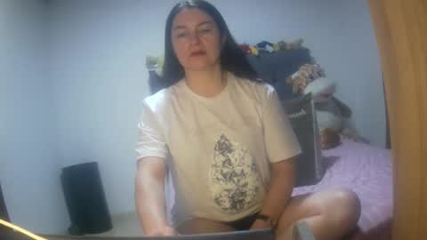 renata_hot1 online show from September 12, 2025, 11:15 pm