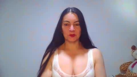 renata_hot1 online show from March 5, 2026, 8:16 pm