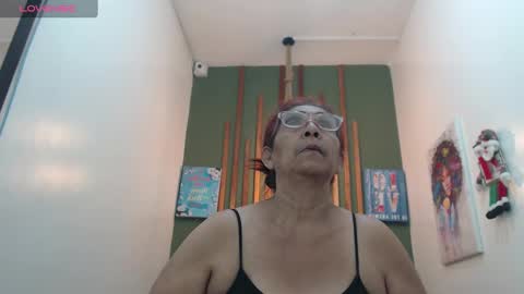 renata_milf_ online show from December 23, 2024, 6:05 pm