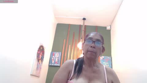 renata_milf_ online show from January 13, 2025, 11:52 am