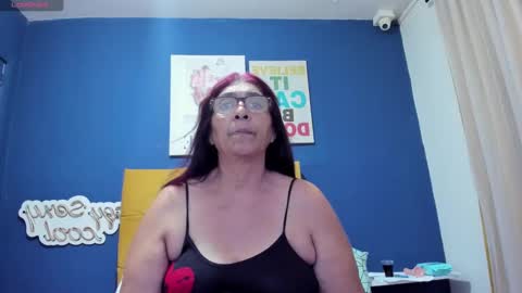 renata_milf_ online show from January 28, 2025, 11:38 am