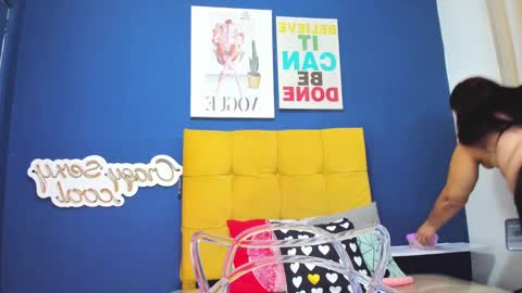 renata_milf_ online show from February 6, 2025, 11:43 am