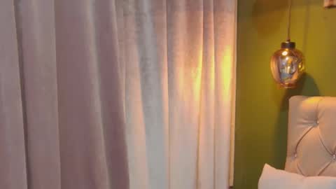 Snapshot of renata_milf_ chatting on September 21, 2025, 11:45 am renata_milf_ online show from September 21, 2025, 11:45 am