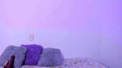 Renata  online show from May 1, 2026, 2:27 am