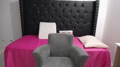 Renata Salinas online show from January 16, 2026, 2:26 am