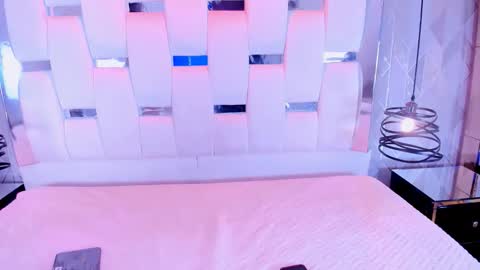 Snapshot of renataferrer_1 chatting on November 1, 2025, 2:08 pm online show from November 1, 2025, 2:08 pm