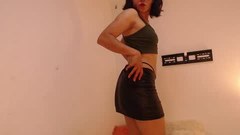 Snapshot of renataj chatting on October 21, 2025, 9:15 pm renataj online show from October 21, 2025, 9:15 pm