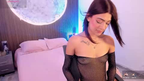 Renata online show from May 3, 2026, 4:07 am