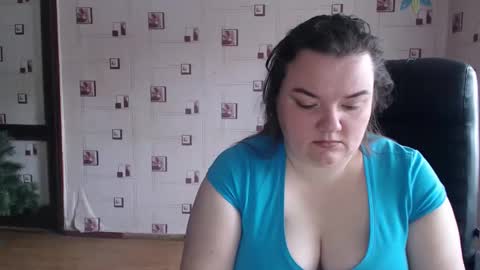 renataoia online show from February 21, 2025, 12:06 pm