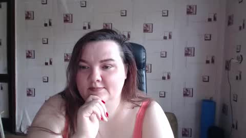 renataoia online show from February 14, 2026, 9:50 am