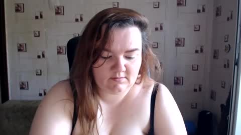 Snapshot of renataoia chatting on July 20, 2026, 11:23 am renataoia online show from July 20, 2026, 11:23 am