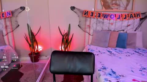 Snapshot of renataruiz_rr chatting on November 1, 2025, 12:18 pm online show from November 1, 2025, 12:18 pm